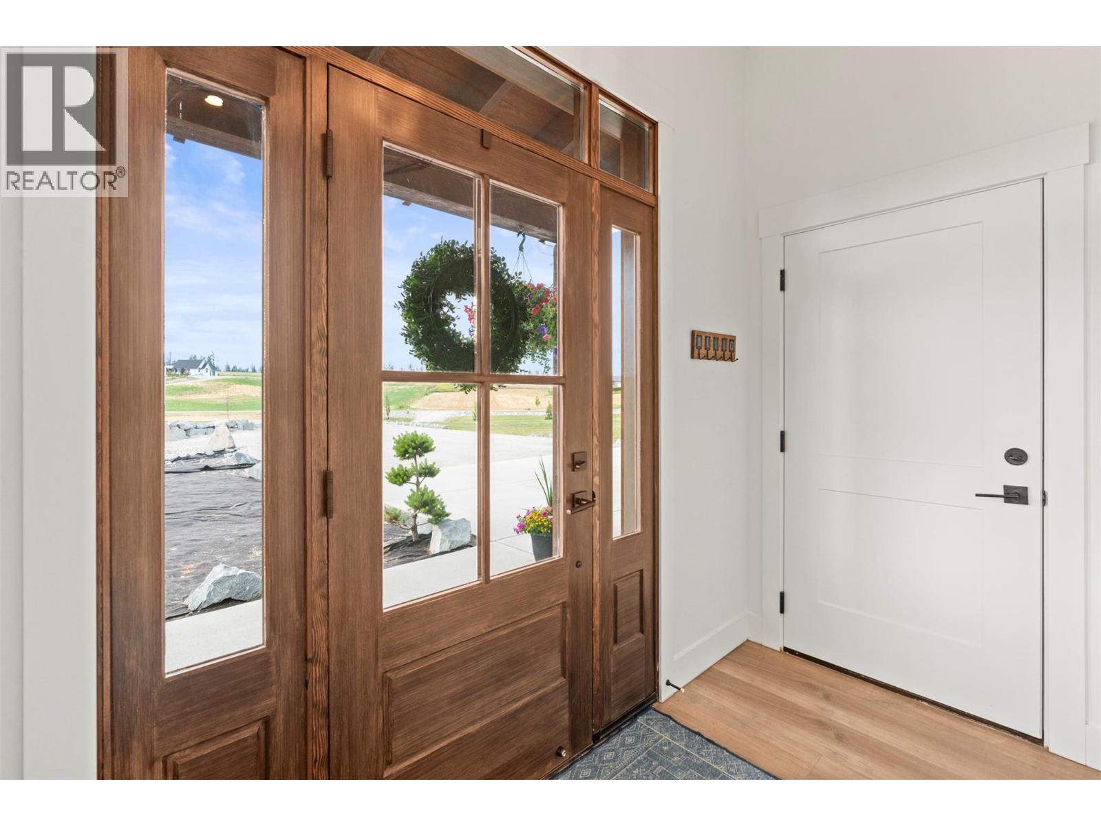  2589 Young Road, Spallumcheen