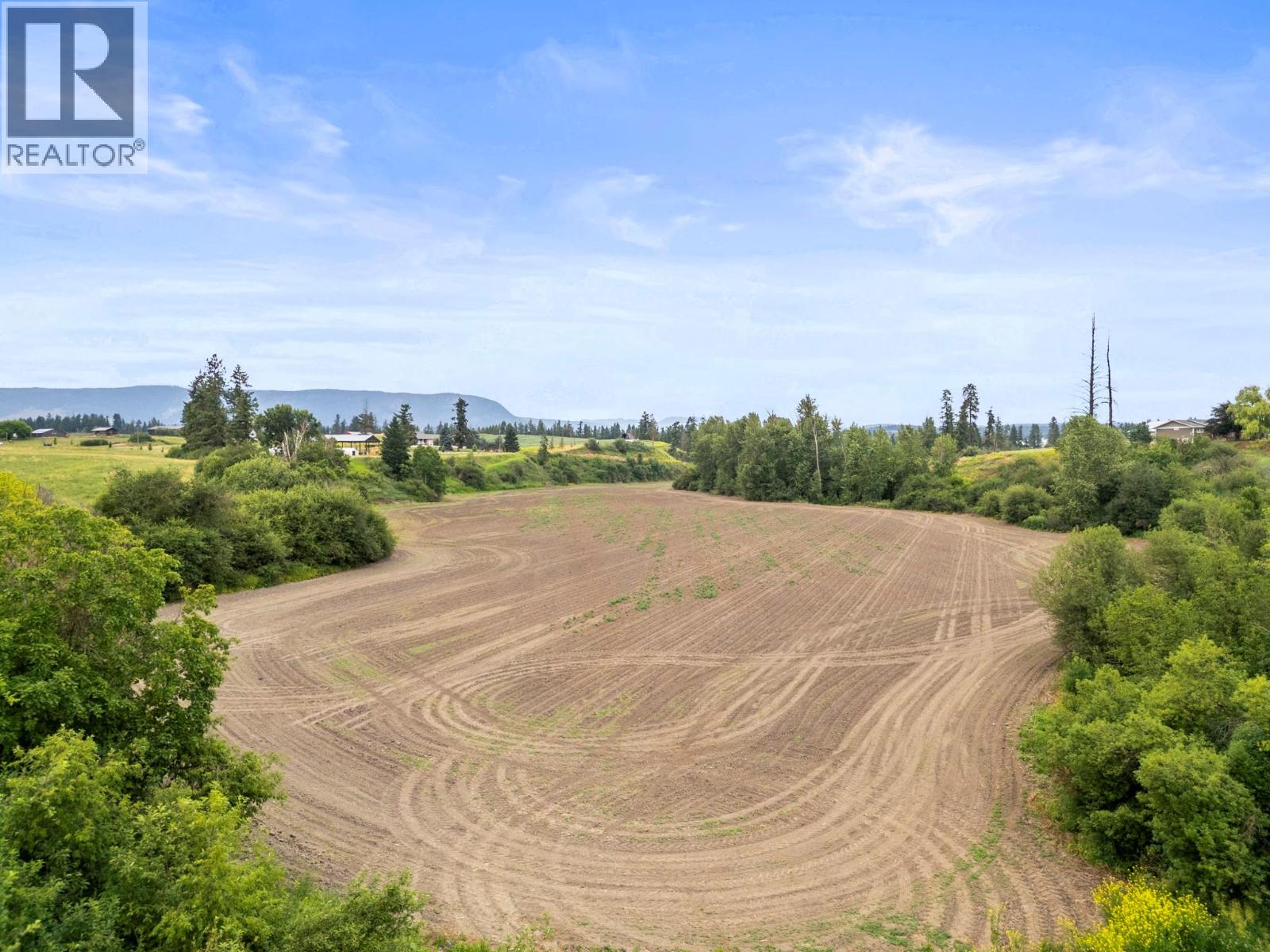  2589 Young Road, Spallumcheen