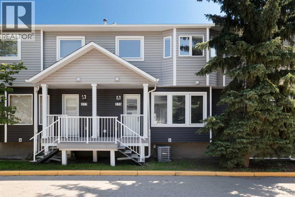 Single Family House for Sale in  Regal Park NE Renfrew Calgary 