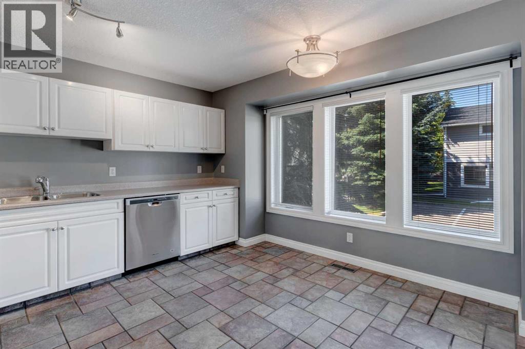 Single Family House for Sale in  Regal Park NE Renfrew Calgary 