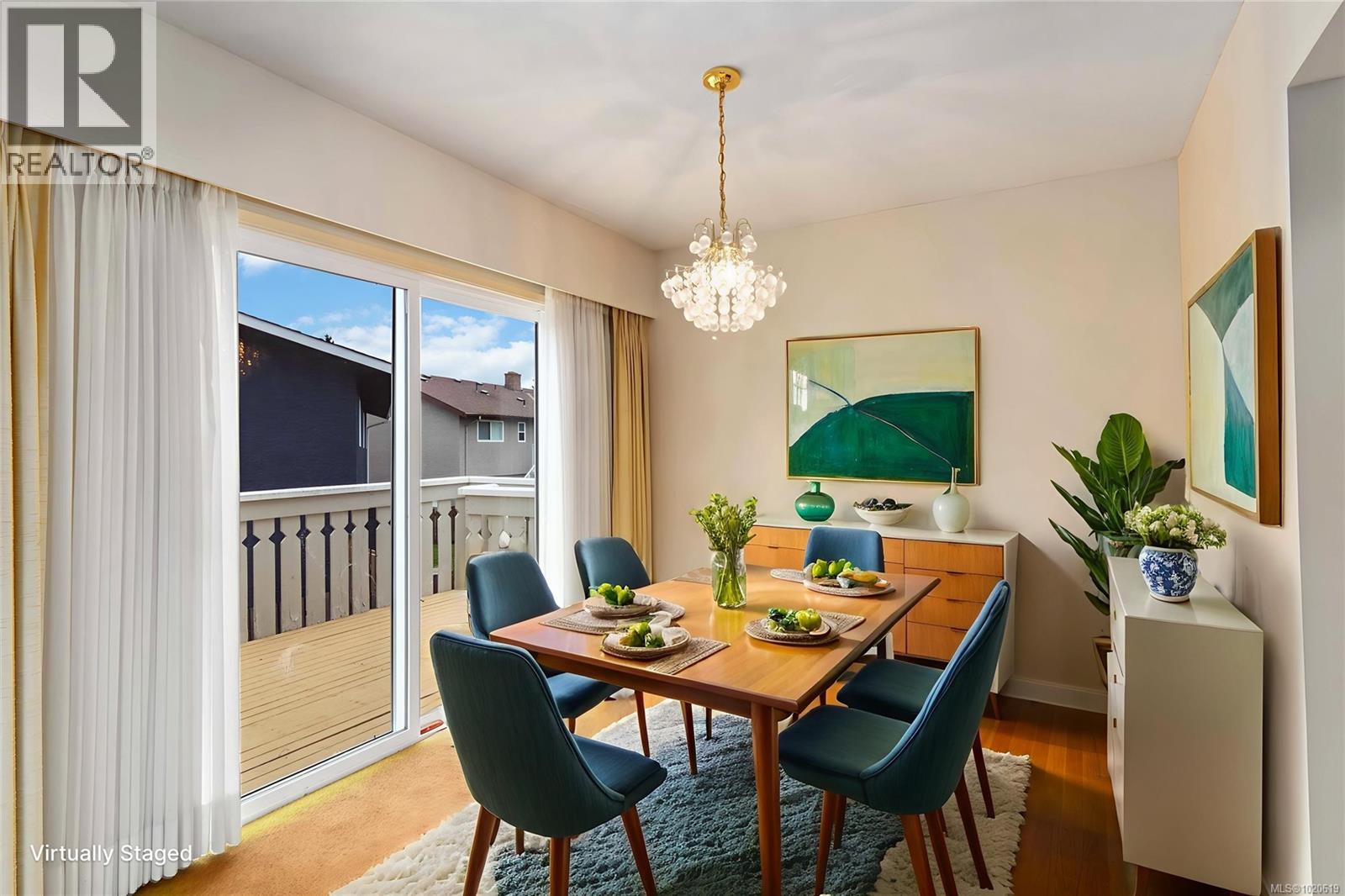 4251 Rossiter Dr, Saanich