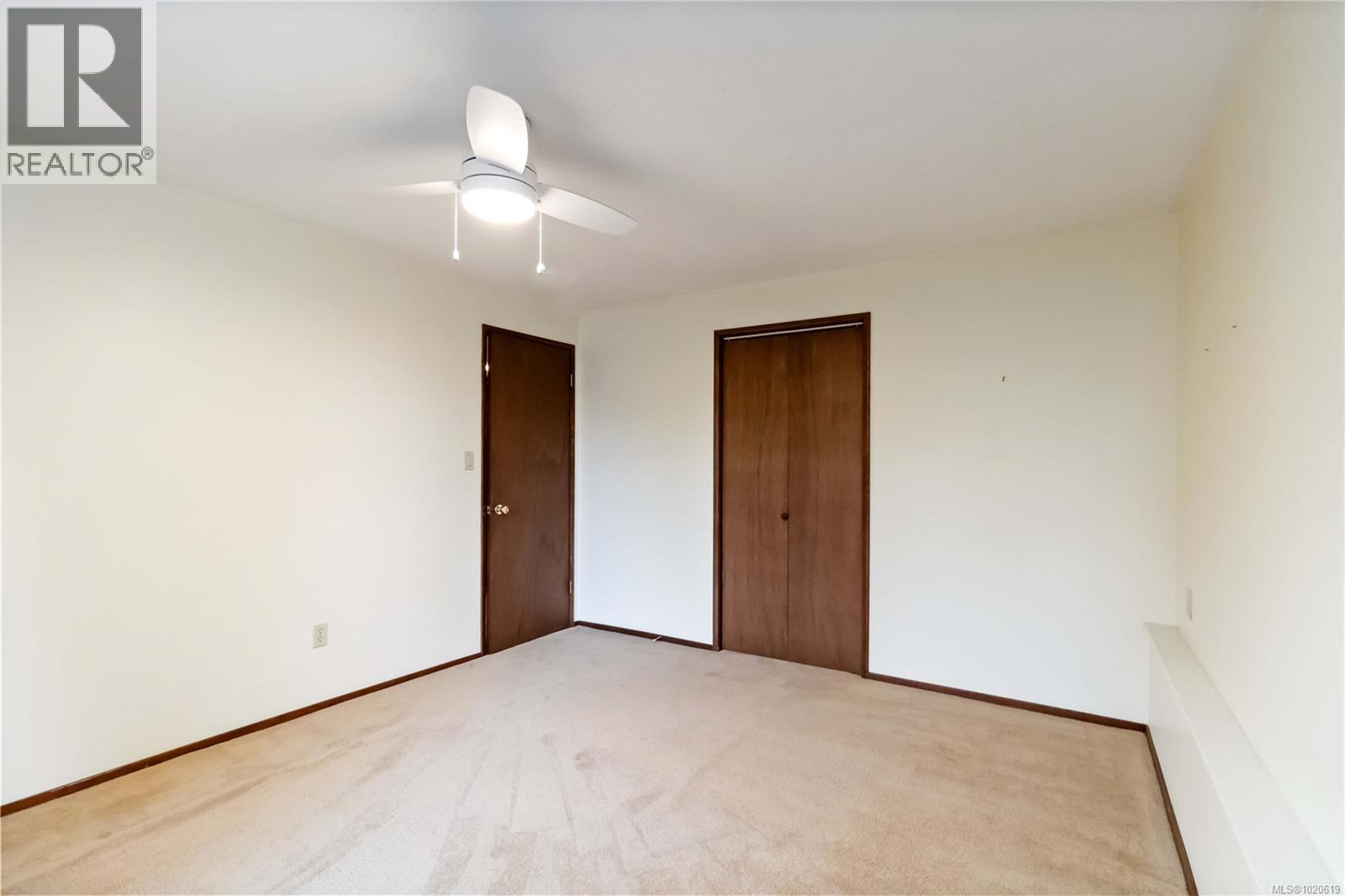 4251 Rossiter Dr, Saanich