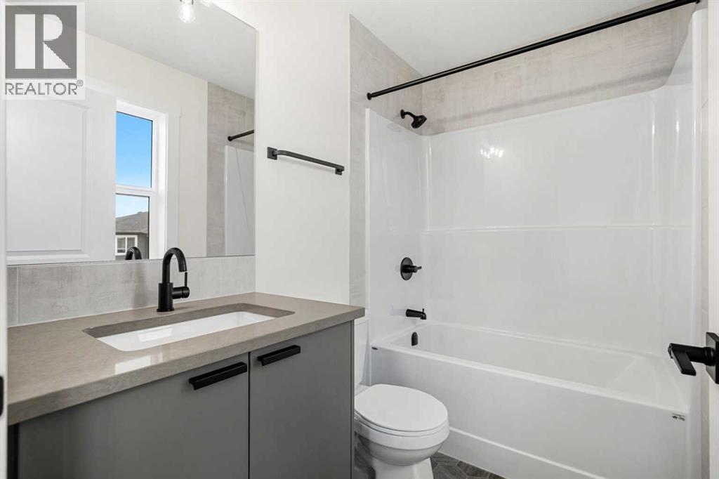 525 River Heights Drive, Cochrane