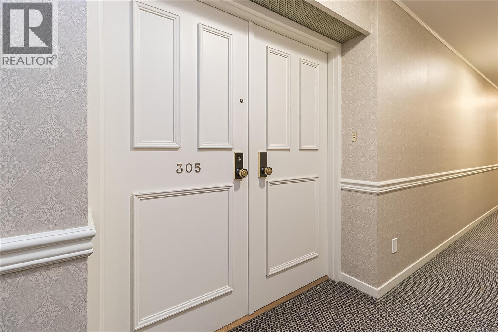 305 1370 Beach Drive, Oak Bay