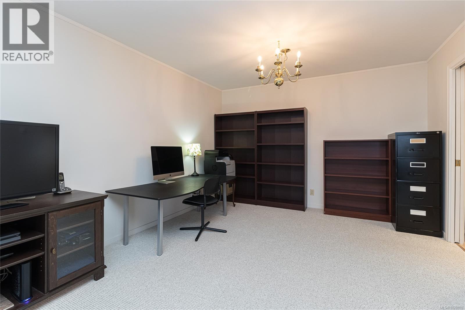 305 1370 Beach Drive, Oak Bay