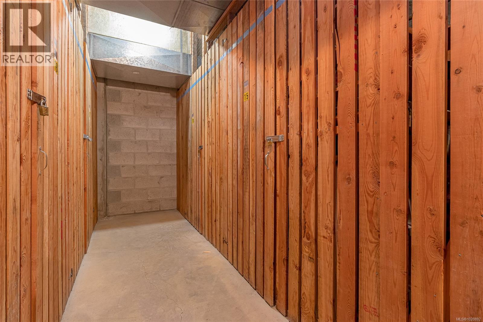 305 1370 Beach Drive, Oak Bay