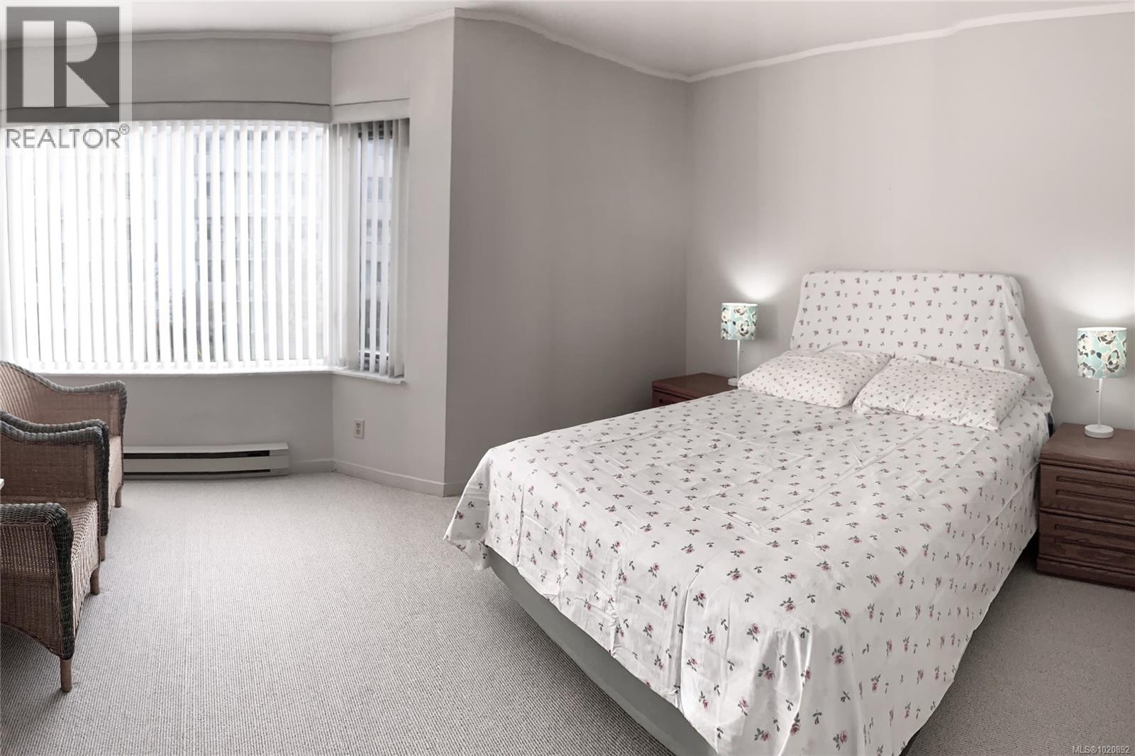 305 1370 Beach Drive, Oak Bay