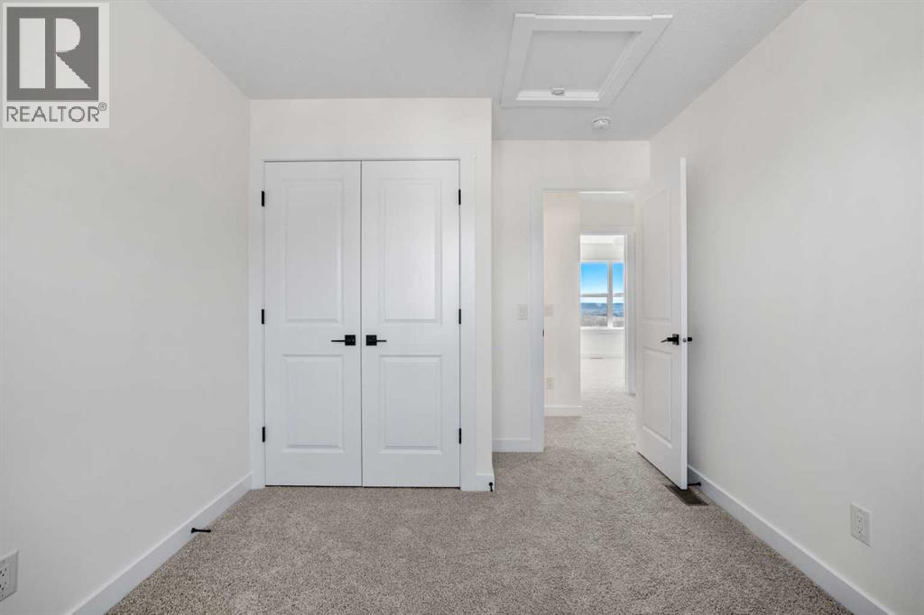 525 River Heights Drive, Cochrane