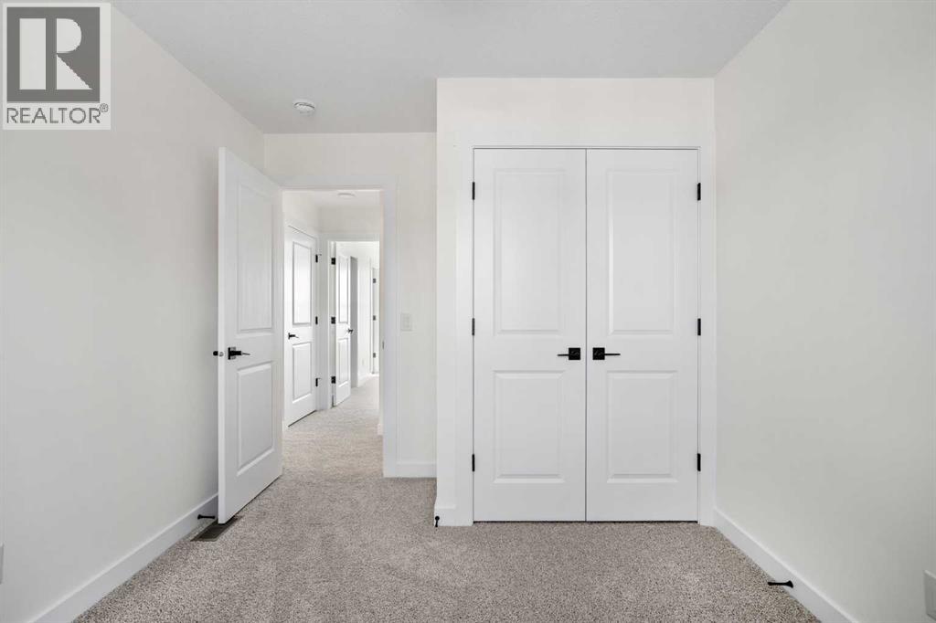 525 River Heights Drive, Cochrane