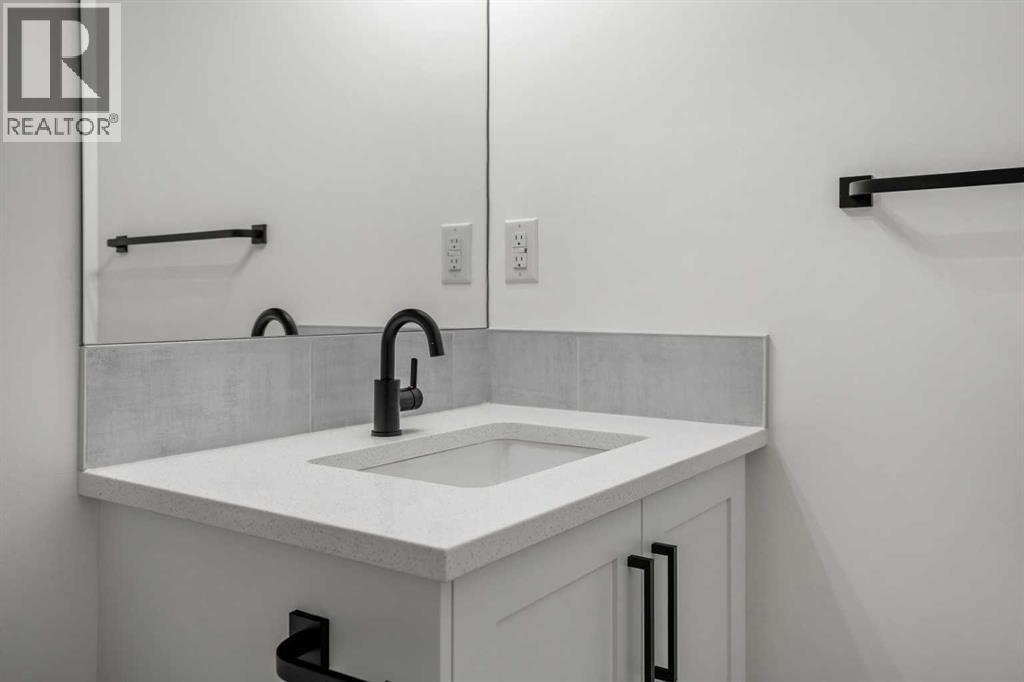 525 River Heights Drive, Cochrane