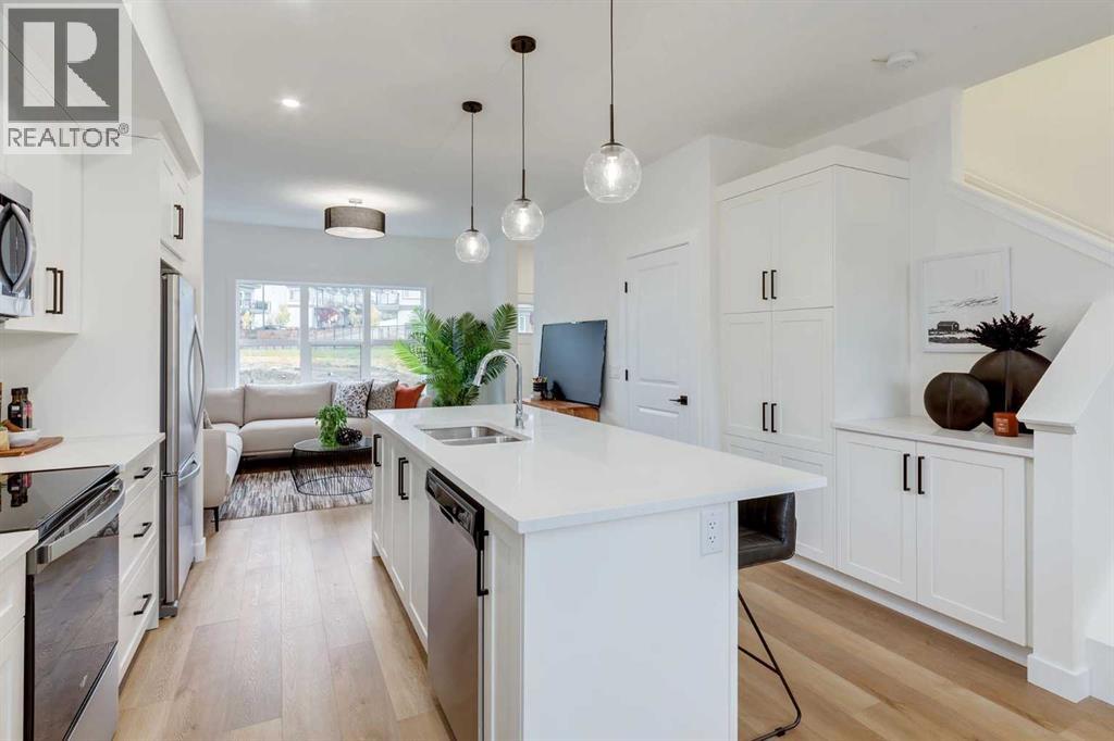 525 River Heights Drive, Cochrane