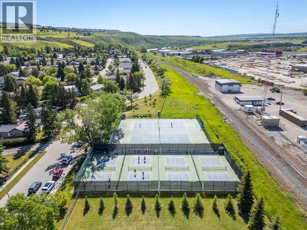 525 River Heights Drive, Cochrane