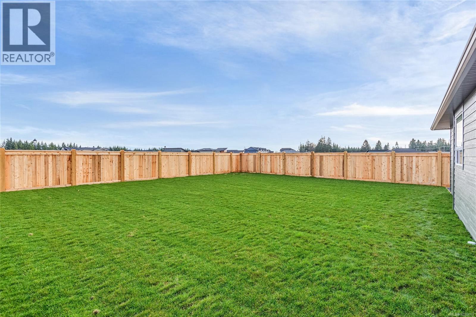 742 Salmonberry St, Campbell River