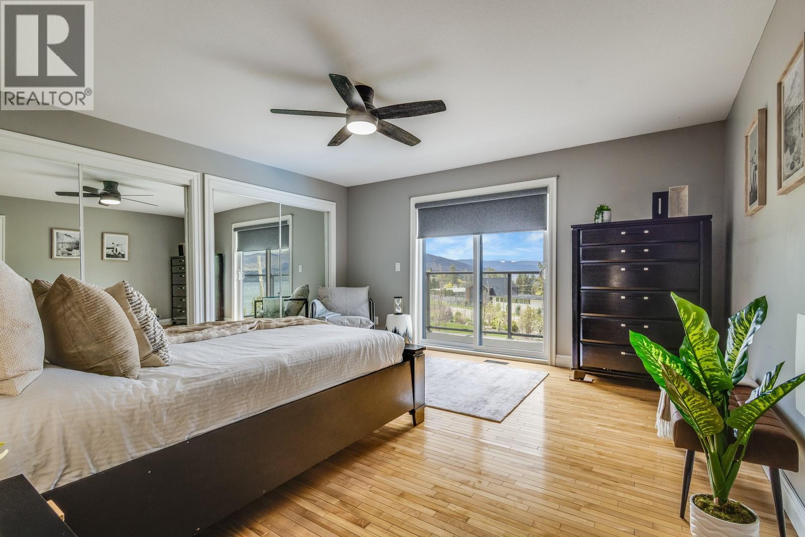 4812 Lakeshore Place, Kelowna