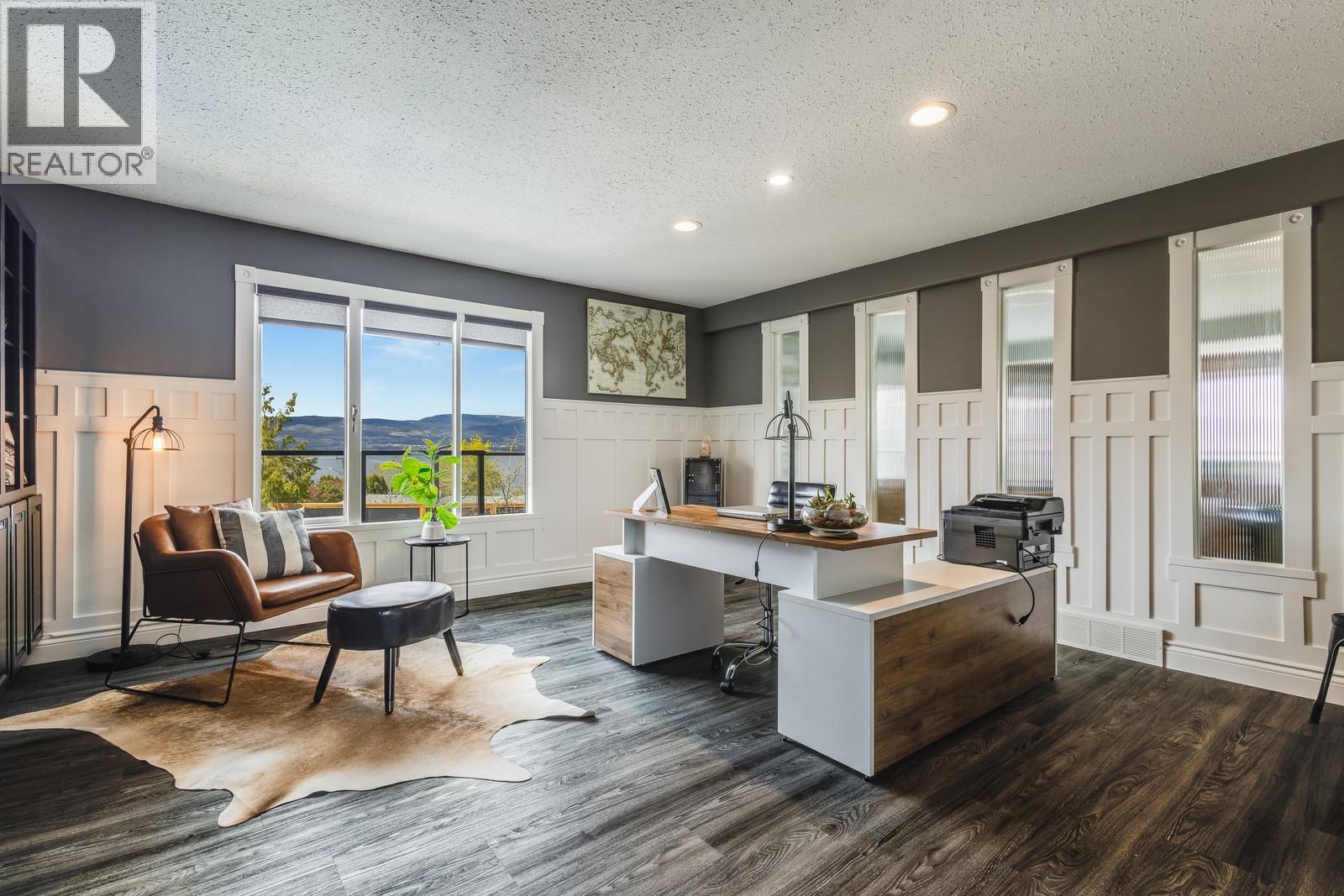 4812 Lakeshore Place, Kelowna