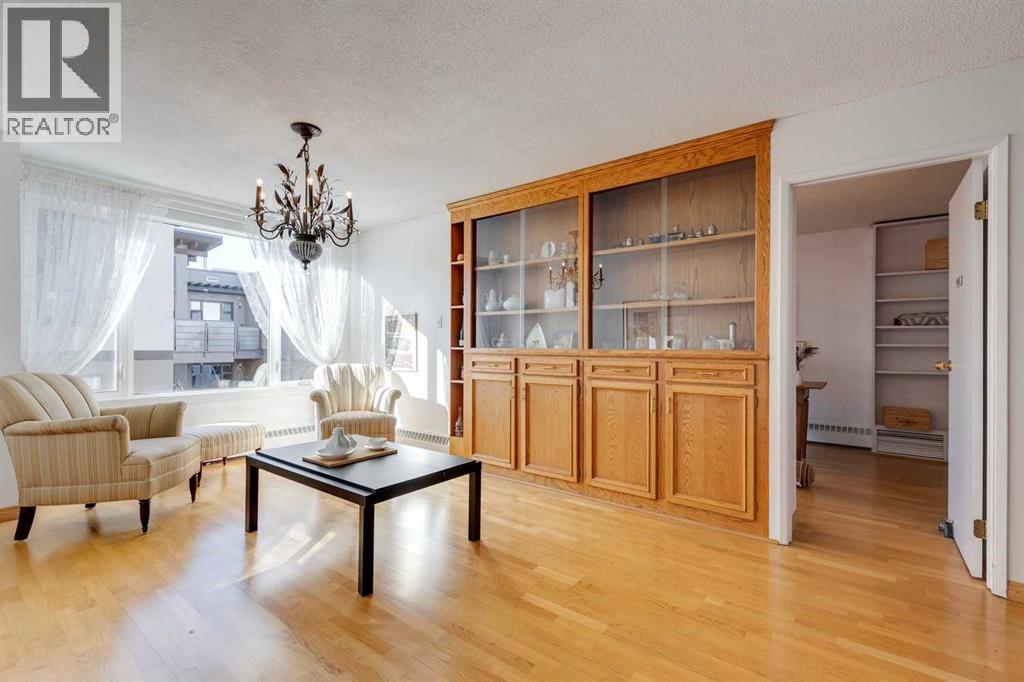 Single Family House for Sale in   A Street SW Lower Mount Royal Calgary 