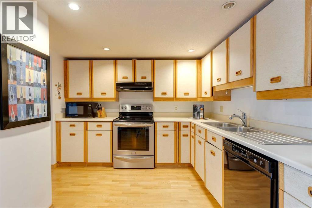 Single Family House for Sale in   A Street SW Lower Mount Royal Calgary 