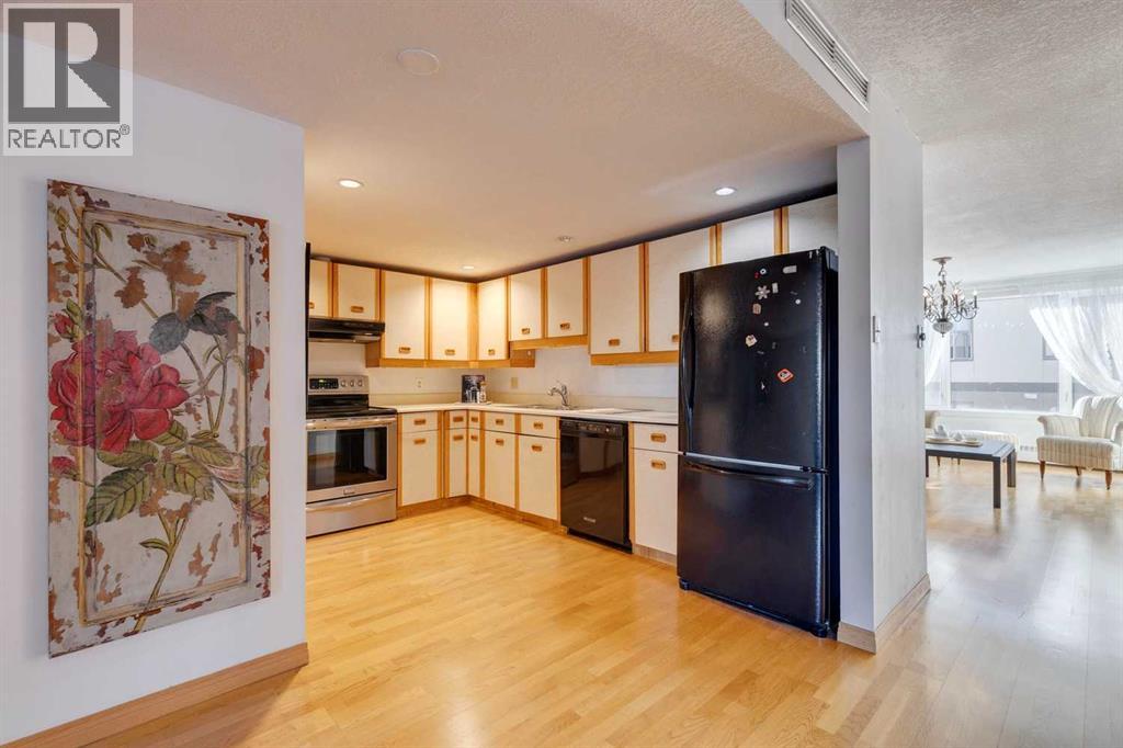 Single Family House for Sale in   A Street SW Lower Mount Royal Calgary 