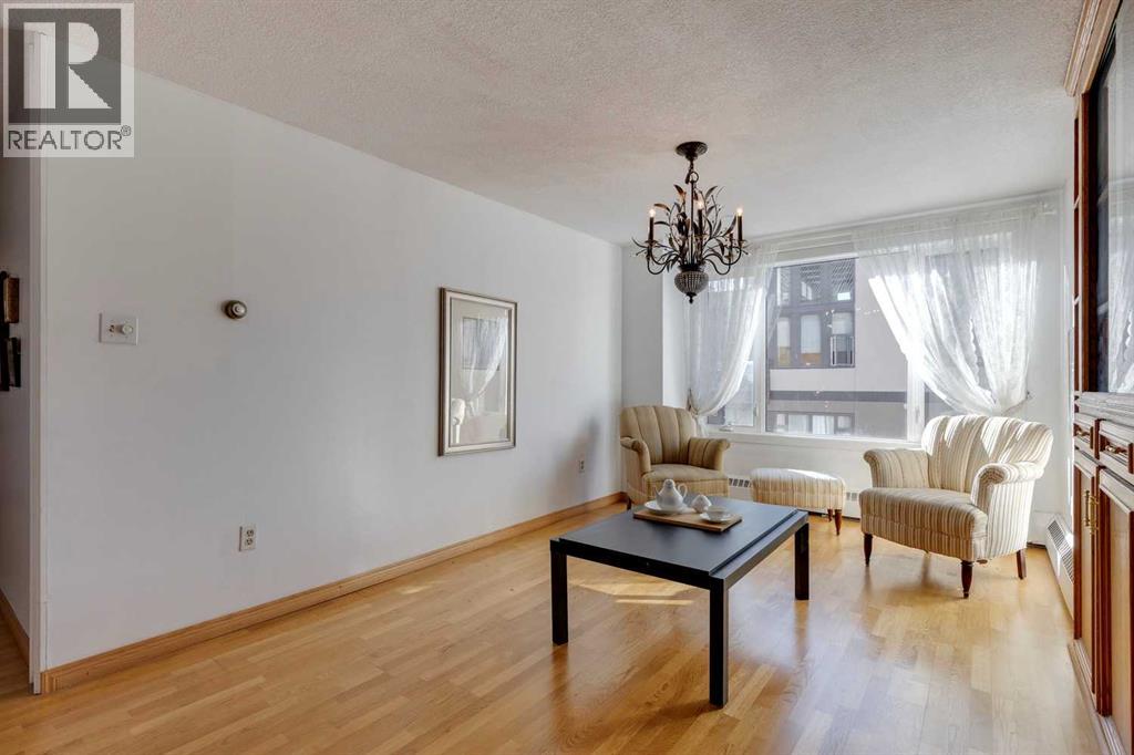 Single Family House for Sale in   A Street SW Lower Mount Royal Calgary 