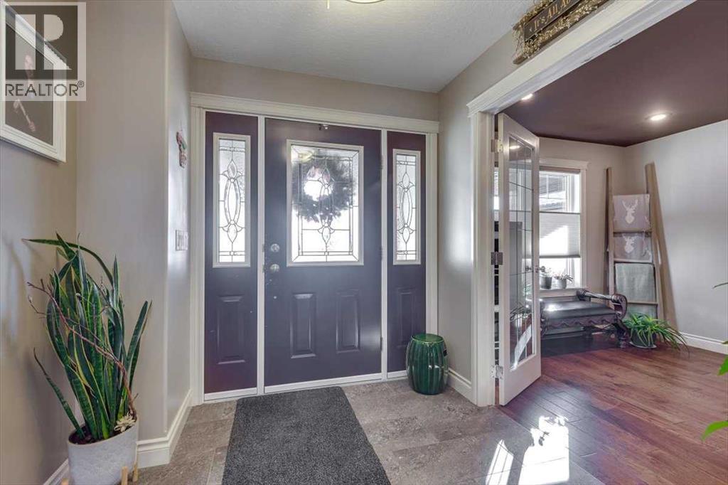 38 Estella Crescent, Lacombe