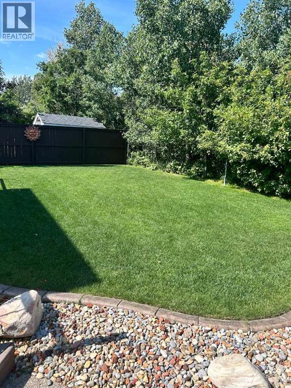 38 Estella Crescent, Lacombe