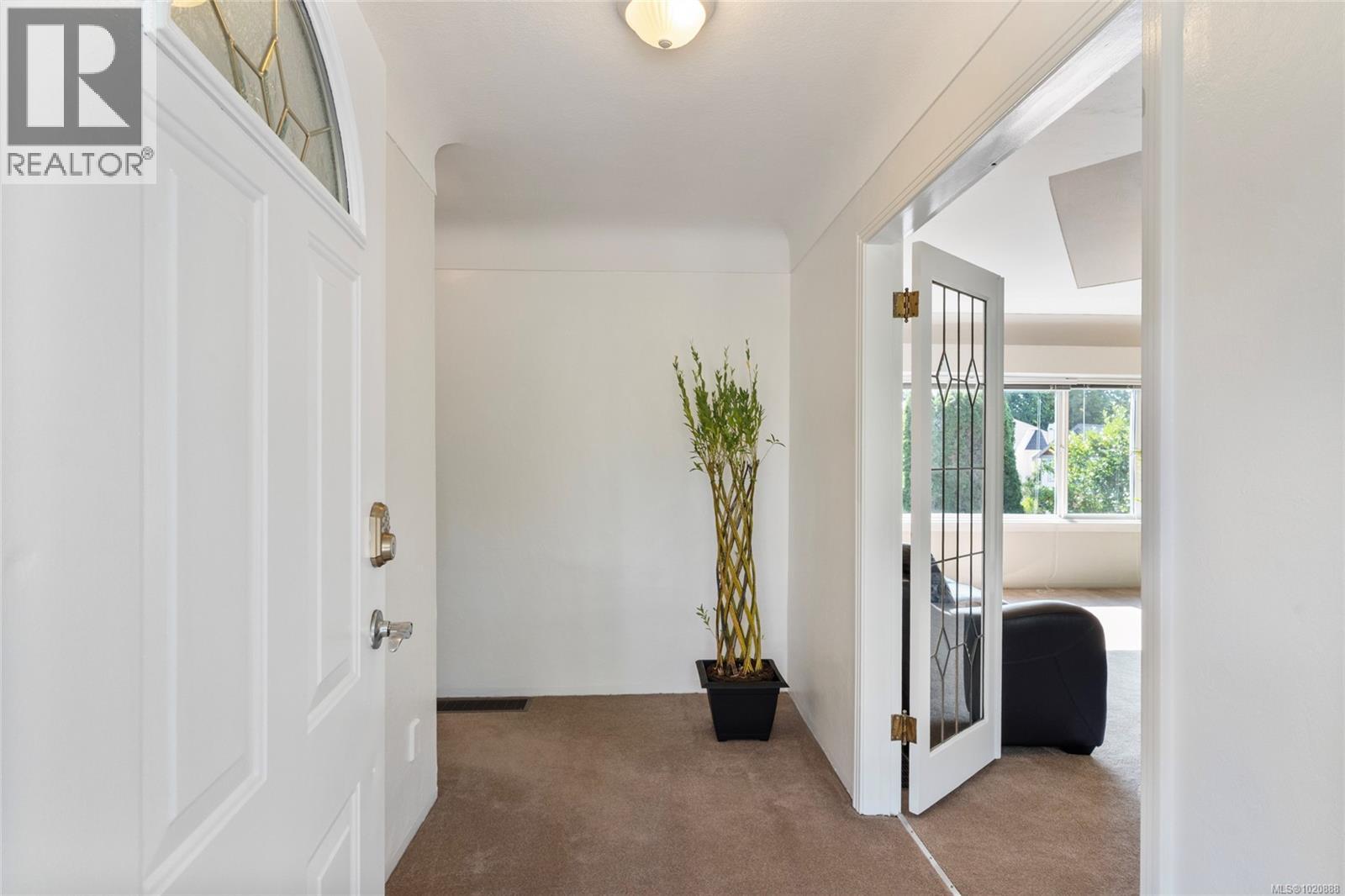 3944 Cedar Hill Cross Rd, Saanich