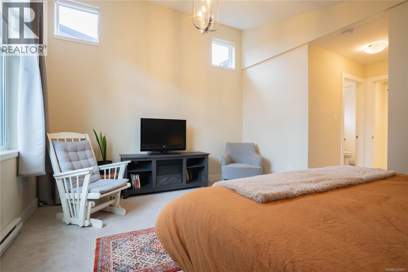 117 300 Phelps Ave, Langford