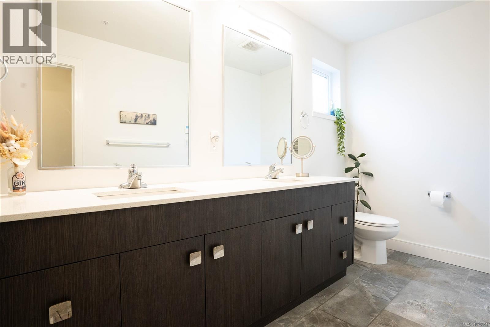 117 300 Phelps Ave, Langford