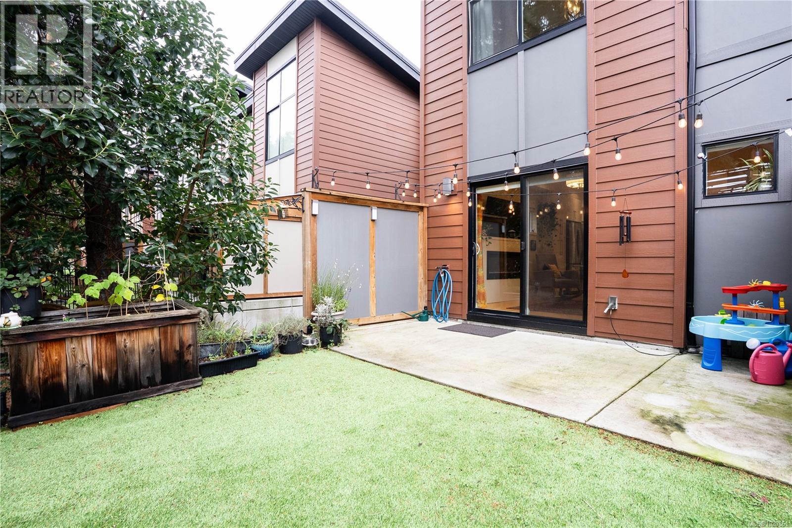 117 300 Phelps Ave, Langford