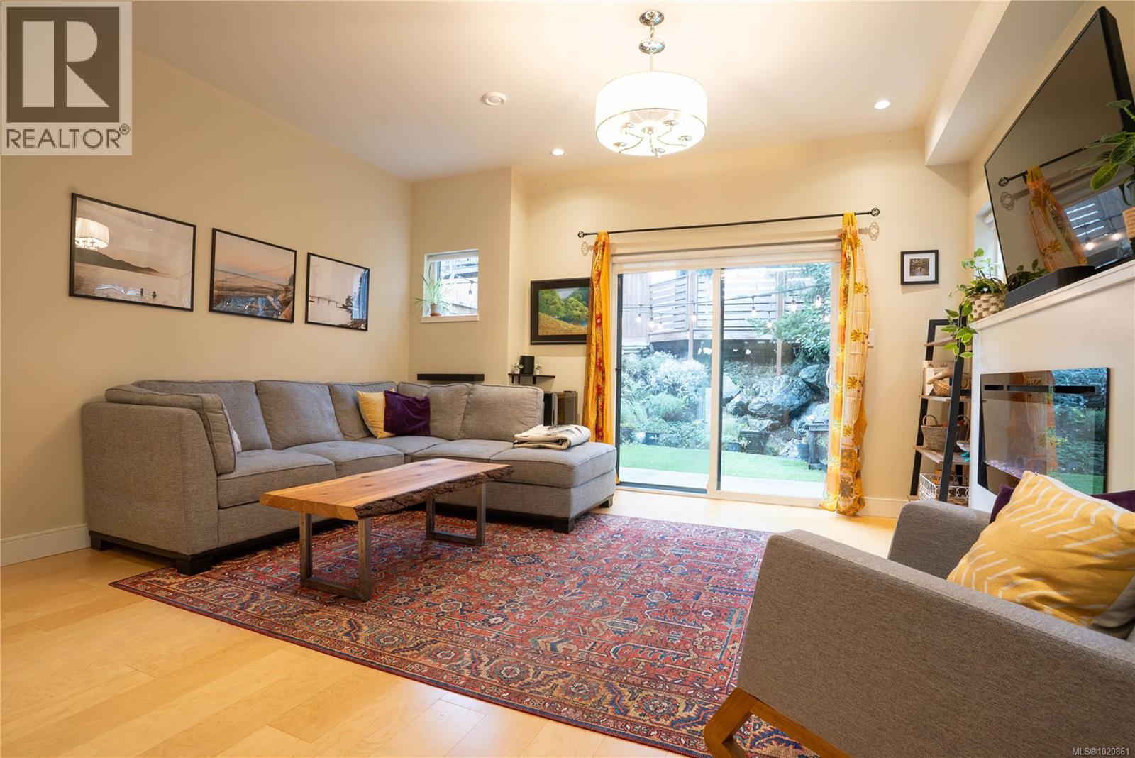 117 300 Phelps Ave, Langford