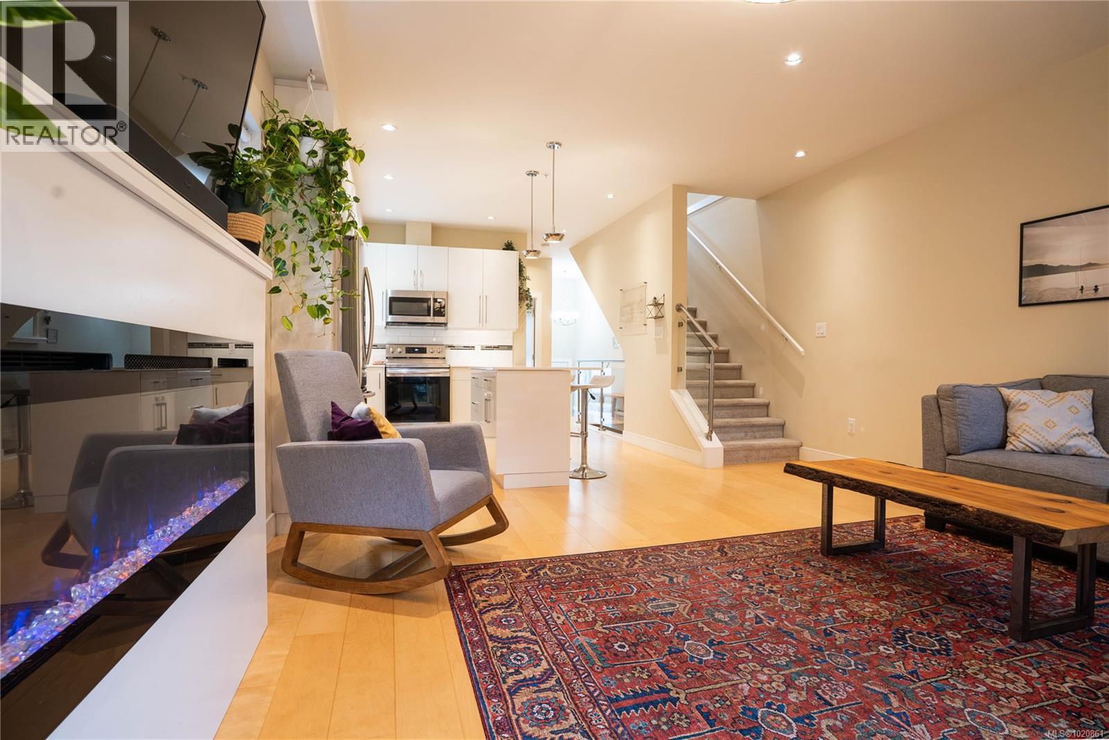 117 300 Phelps Ave, Langford