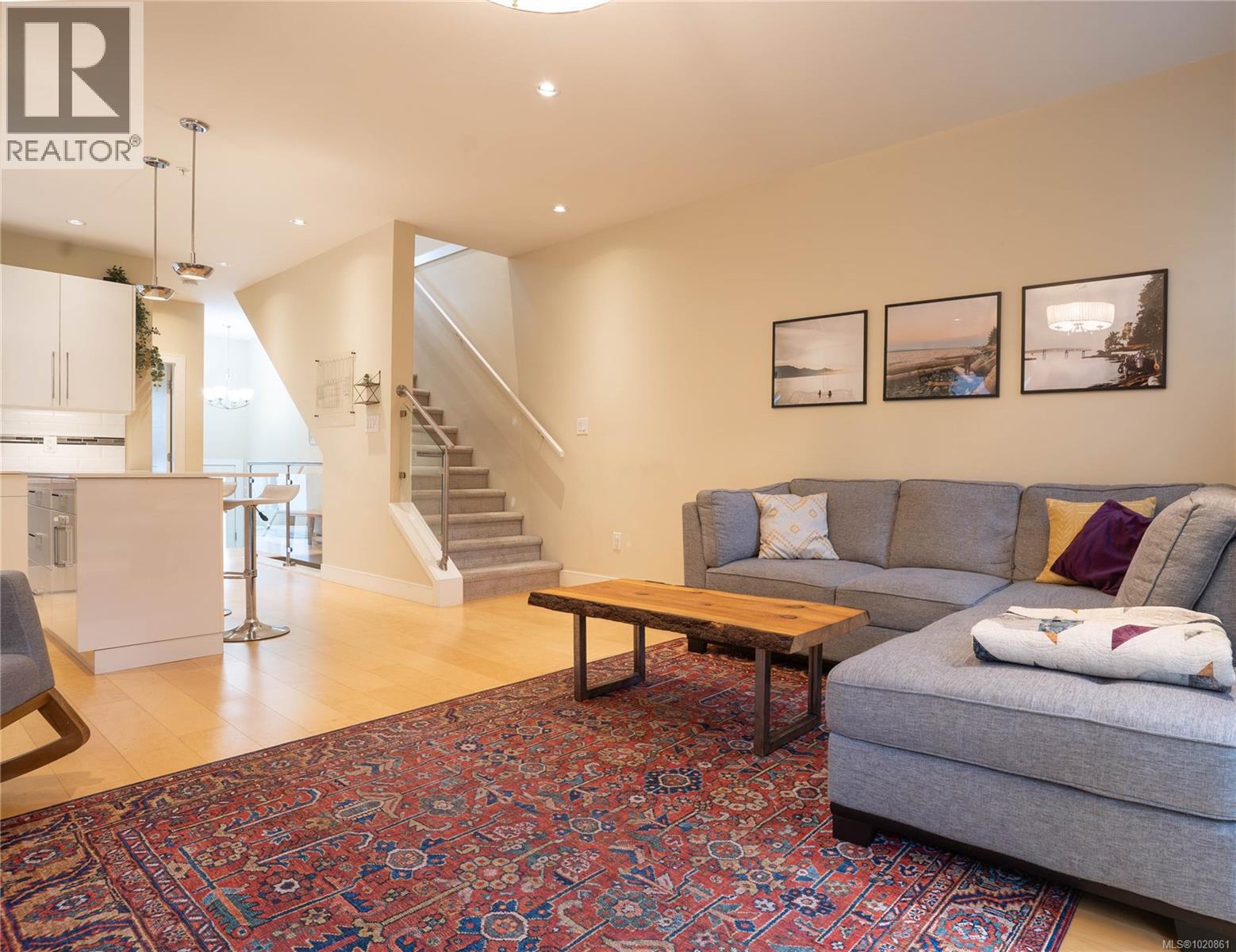 117 300 Phelps Ave, Langford