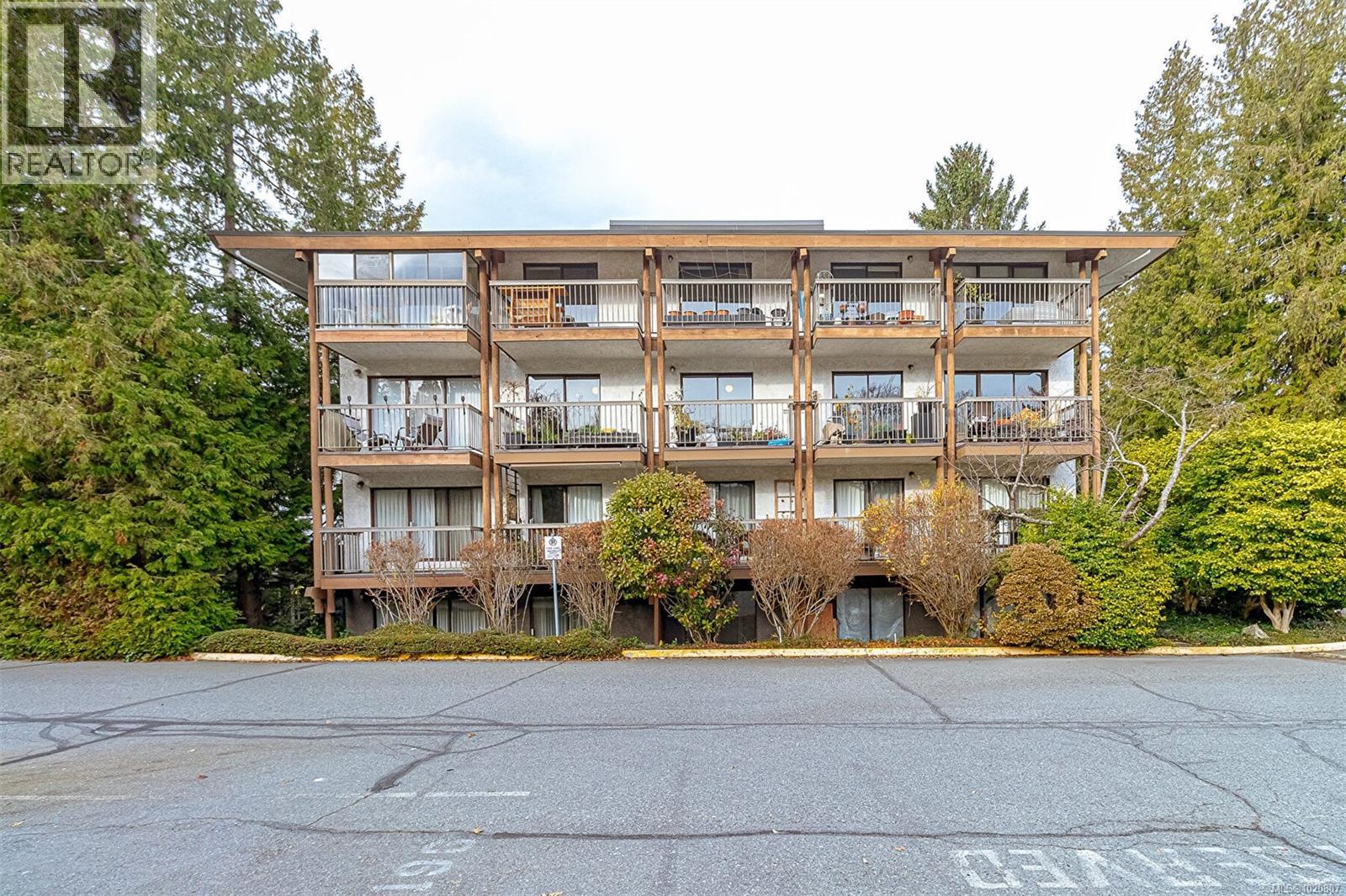 419 1005 McKenzie Avenue, Saanich