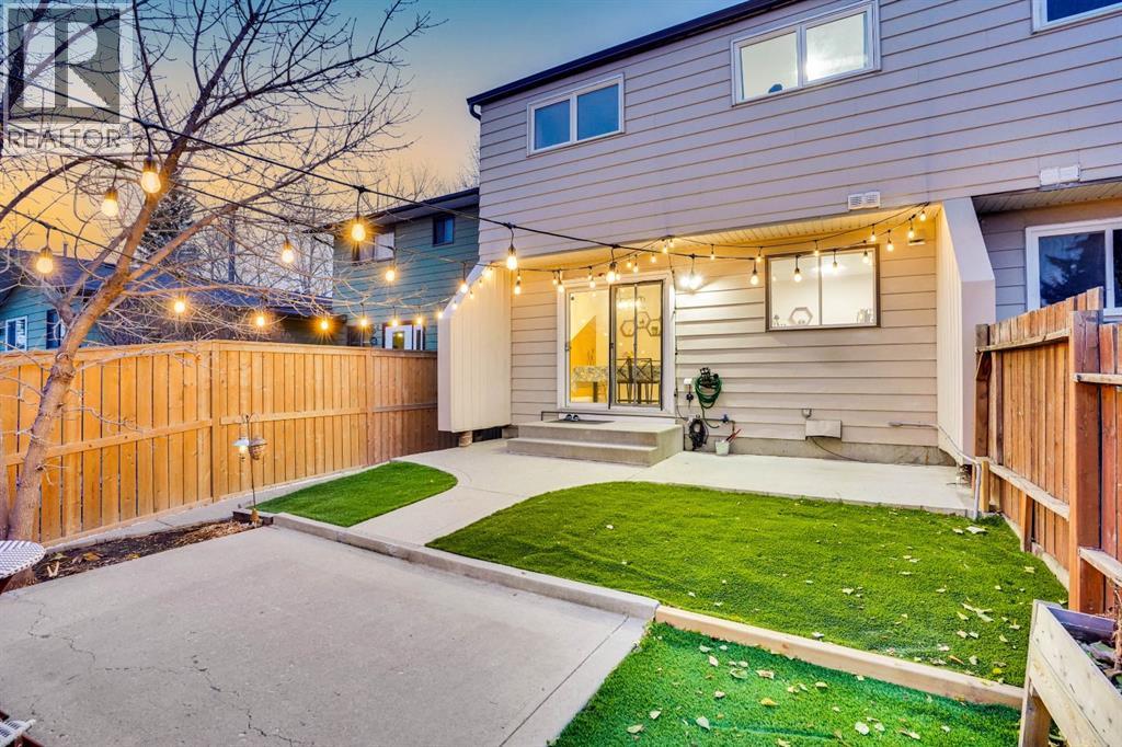Single Family House for Sale in  Berkley Drive NW Beddington Heights Calgary 