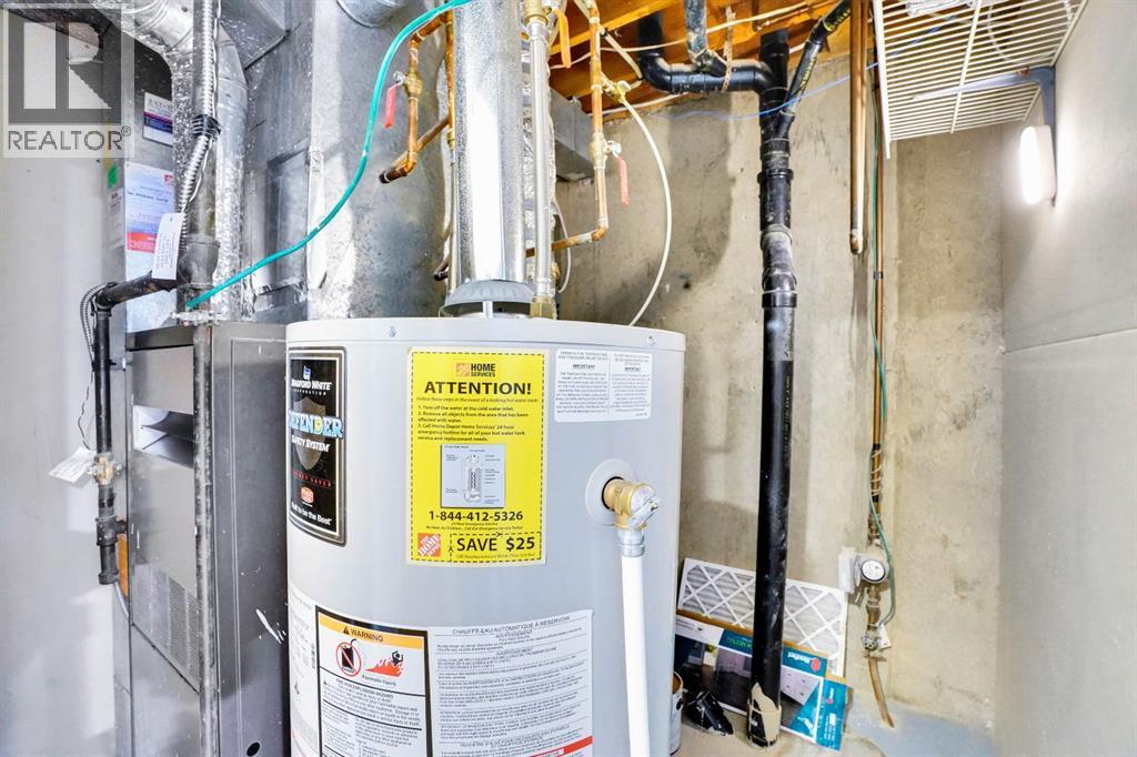 Single Family House for Sale in  Berkley Drive NW Beddington Heights Calgary 