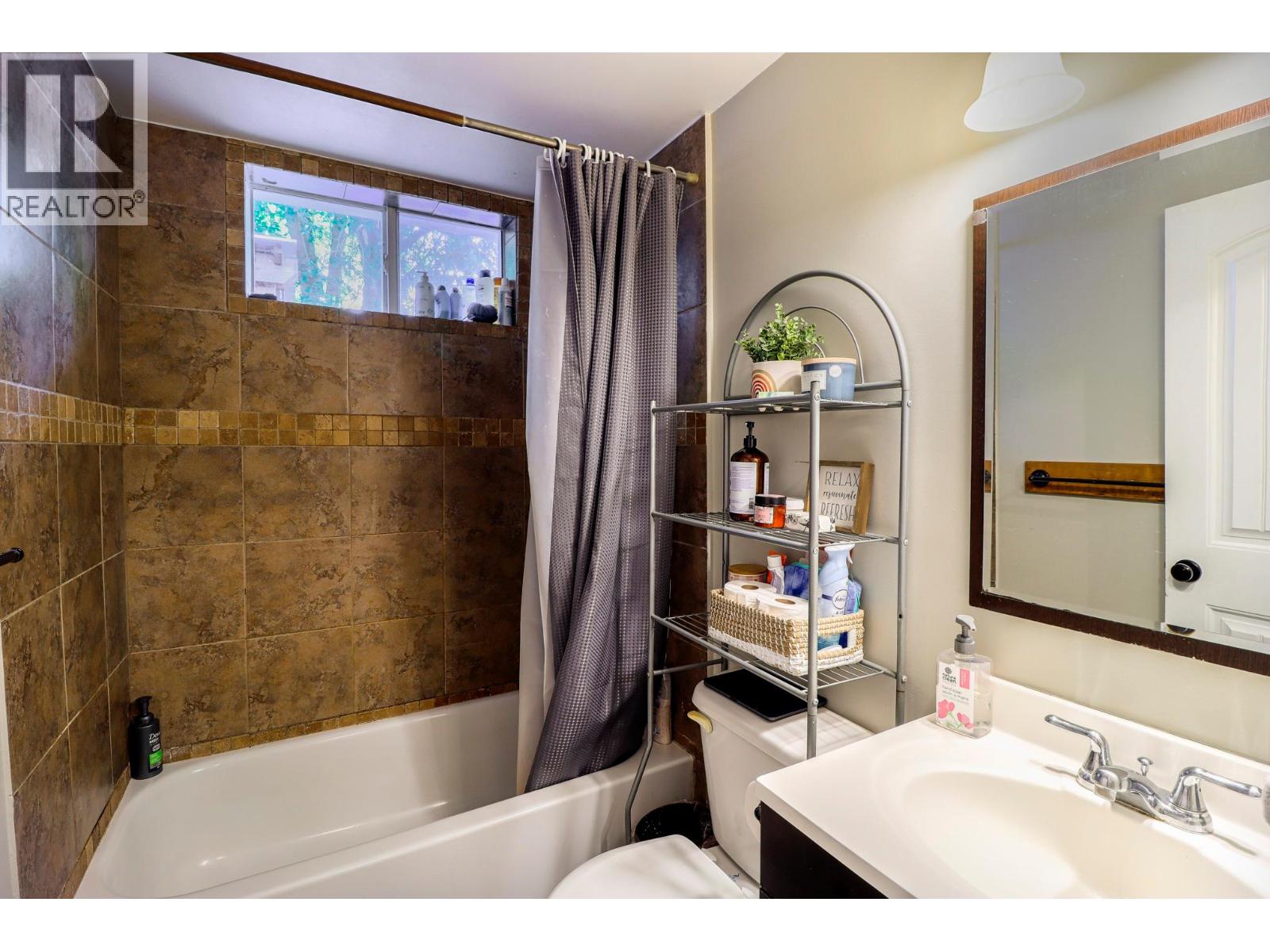 901 5A Street S, Cranbrook