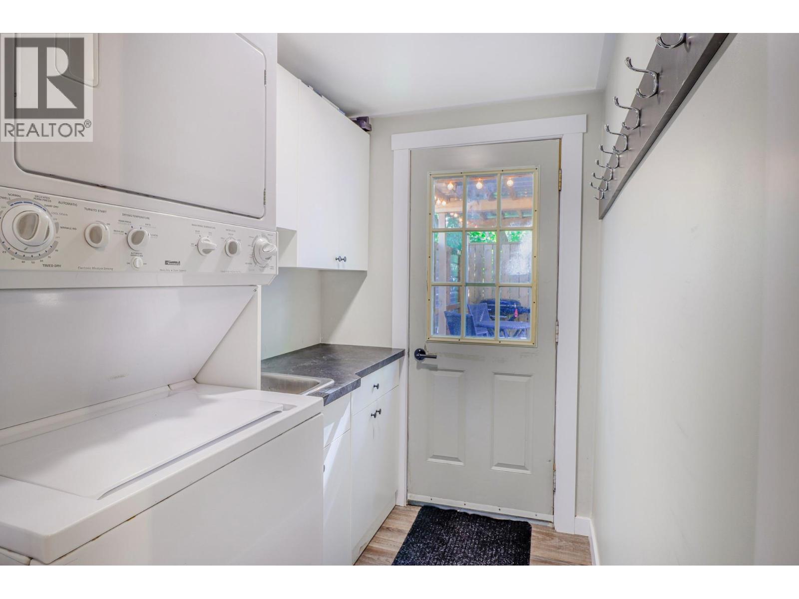 901 5A Street S, Cranbrook