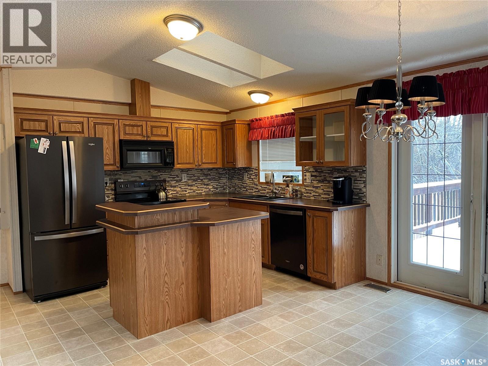 418 7TH STREET E - 2