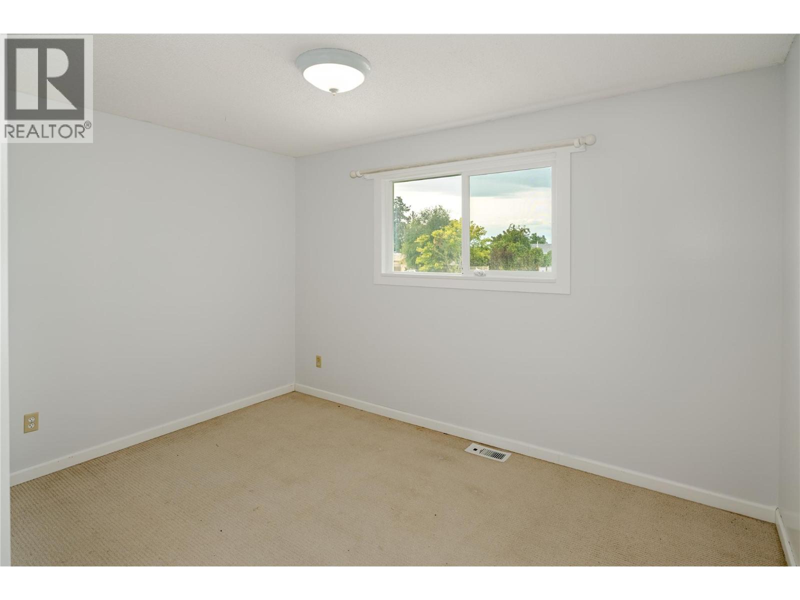 225 JUPITER Court, Kelowna