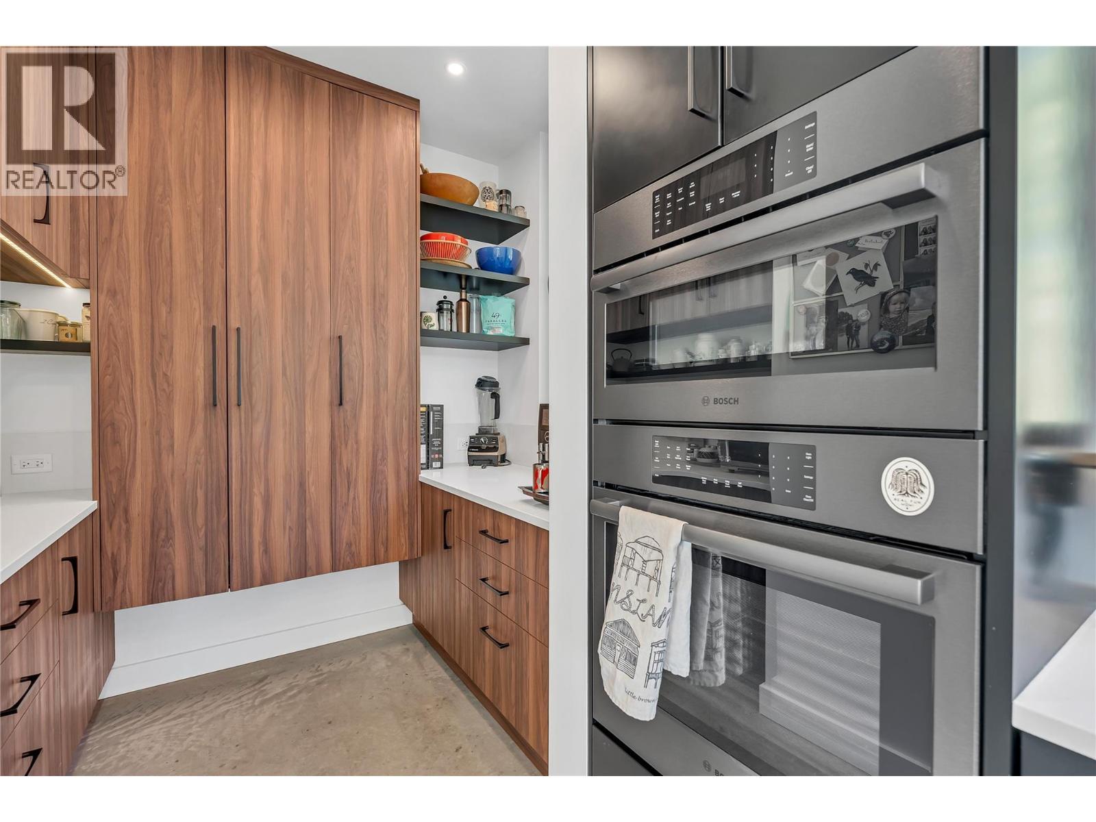 503 Wilson Mountain Road, Oliver