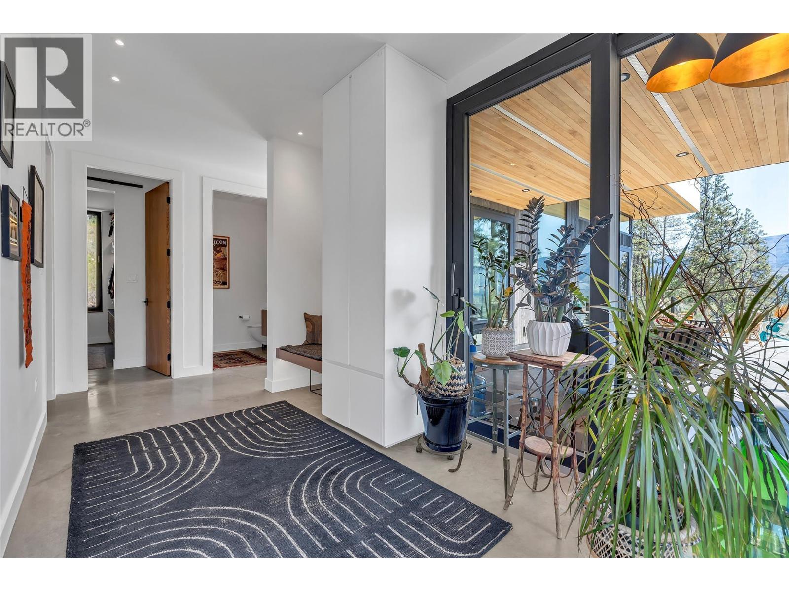 503 Wilson Mountain Road, Oliver