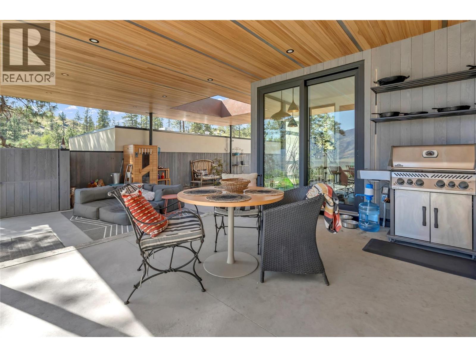 503 Wilson Mountain Road, Oliver