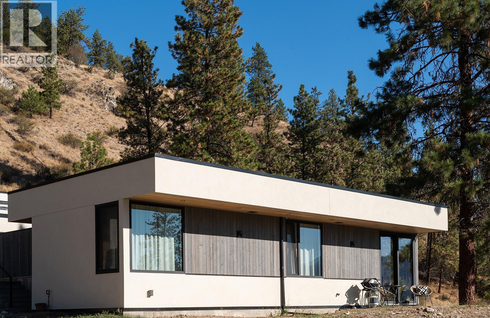 503 Wilson Mountain Road, Oliver