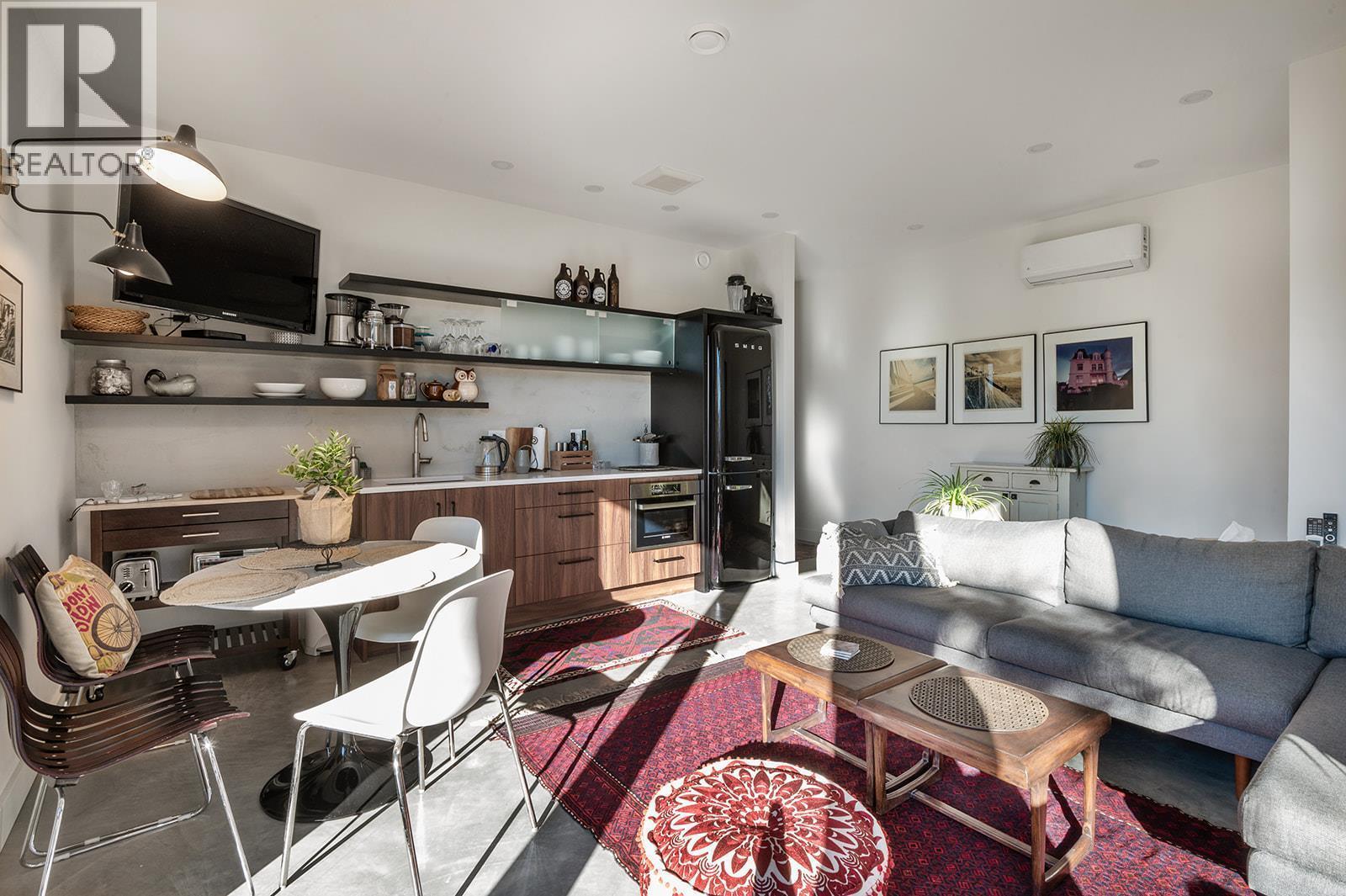 503 Wilson Mountain Road, Oliver