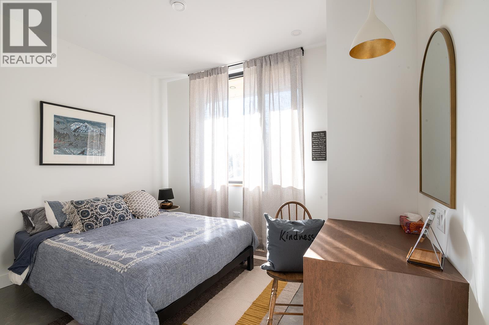 503 Wilson Mountain Road, Oliver