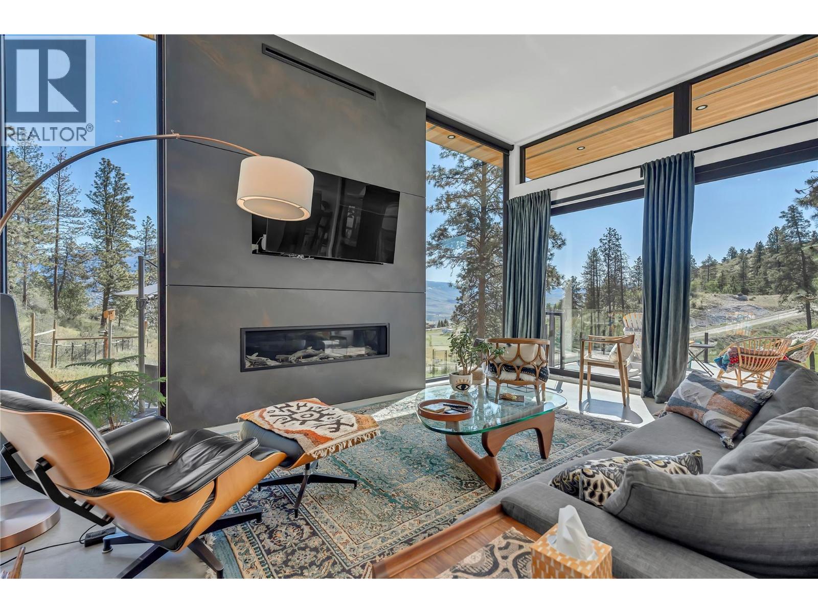 503 Wilson Mountain Road, Oliver