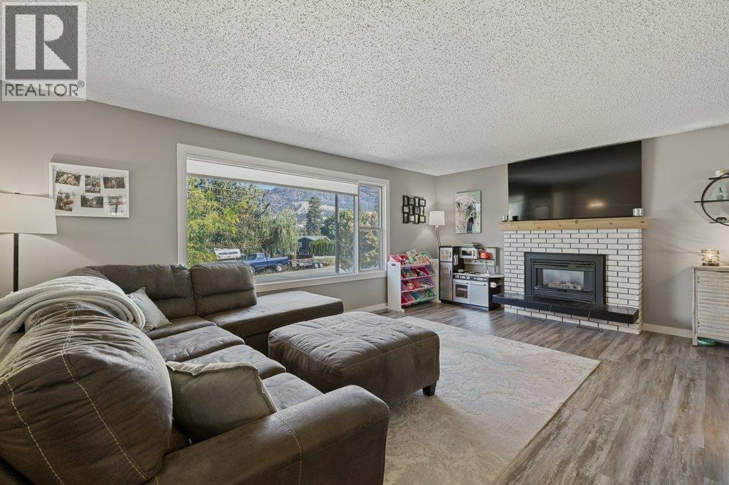 1777 Autumn Road, Kelowna