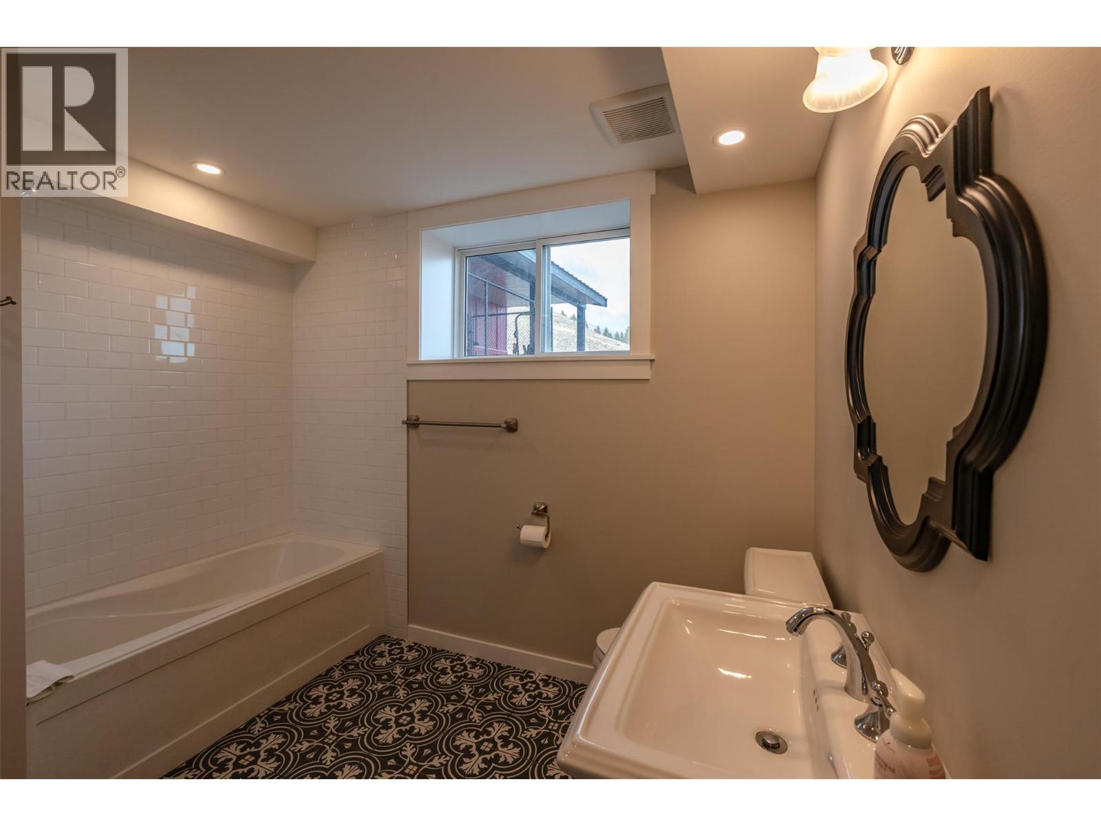 280 Bonlin Road, Princeton