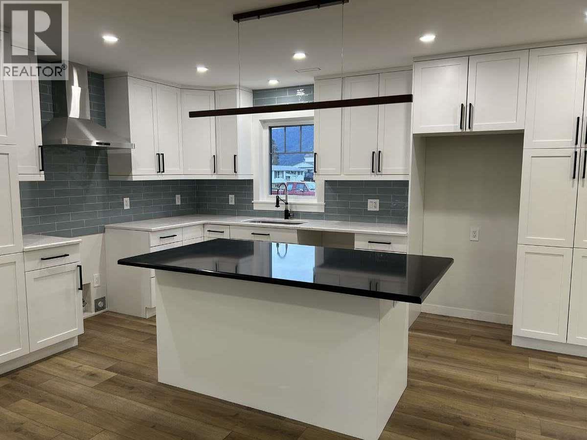 1730 68th Avenue, Grand Forks