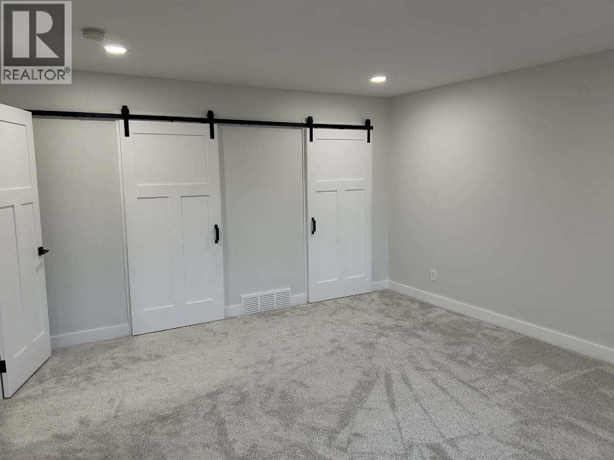 1730 68th Avenue, Grand Forks